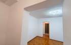 Apartament renovat integral, impecabil, ideal investiție.  - 2