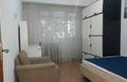 Titulescu, scoala 3, 3 camere decomandat, 80 MP ,loc parcare, etaj 1, 500 euro - 8
