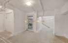 Spatiu comercial | 340 mp | Lift marfa | Curent electric trifazic