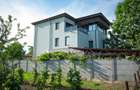 VILA Darza -350 mp utili \ 700 mp teren\ 6 camere\4 bai -278000 E negociabil - 2