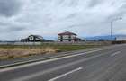Stupini str. Barsei, asfalt, utilitati, 14 loturi 500-700 mp, suprafata 7692 mp. - 1