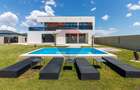 Vila premium cu piscina Balotesti | Teren 800 mp