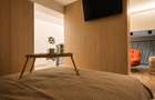Apartament pe două niveluri cu supantă, mobilier la comandă și loc de parcare