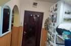 Apartament trei  camere renovat, zona Școala 1/8 Sud - 7
