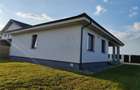 Casa individuala - finalizata - living mare - bucatarie separata - 2