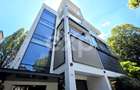 Apartament 4 camere- parter + gradina + 3 locuri de parcare- Dorobanti Capitale