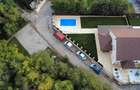Casă superfinisată, complet mobilată, cu piscină încălzită – 5 camere, 5 băi - 4
