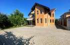 Casa 6 camere de vanzare in Floresti - 1