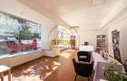 Inchiriere - Spatiu  comercial versatil  vad comercial intens - 1