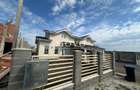 Duplex Individual | 4 camere | Toate utilitatile | Asfalt | Carport |