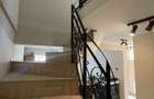 Tomis I, vila P+1 cu 4 camere, 2 balcoane, curte, loc de parcare - 14