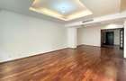 Soseaua Nordului | Apartartament spatios cu terasa si gradina | 2 parcari - 3