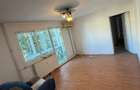 Apartament cu 4 camere de 81 mp, de renovat, în bloc reabilitat