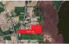 Teren intravilan 4367 mp – Salcioara – deschidere la lac
