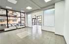 Spatiu comercial cu vitrina la strada - 177 mp - finisat la cheie - 12