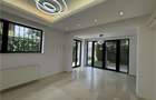 De vanzare | Casa 8 camere | Iancu Nicolae | Complex cu paza - 1