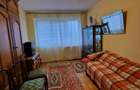 Piata Ramnicu Sarat - 3 camere decomandatE, 64 mp, balcon, etaj 5/10, metrou - 2