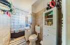 Apartament 4 camere, langa campusul UVVG, decomandat, etaj 3, comision 0% - 15