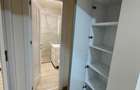Inchiriez ap. 2 camere, minim 2 ani, renovat, garaj, et.2, lift, balcon 12 mp. - 2
