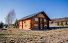 Casa din lemn rotund (Izvoru Muresului, str. Garii) - 1
