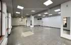 Spatiu comercial cu vitrina la strada - 177 mp - finisat la cheie - 2