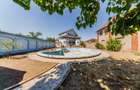 Vila zona Parneava - 32