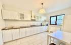 Duplex  - Asfalt - Zona excelenta -Toate utilitatile - 5