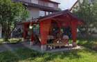 Confort și spațiu – Casă de închiriat cu 3 dormitoare și curte - 1