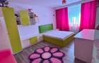 VEST- APARTAMENT 2 CAMERE DECOMANDAT  ,CENTRALA GAZ, ETAJ 2 - 2