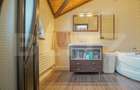 Casa de 500 mp utili, mobilata modern, 440 mp teren in Brasov !