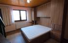 Casa cu etaj, mansarda, curte, 3 dormitoare, 3 camere de zi, 4 bai. Com. Smardan