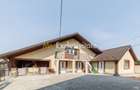 Proprietate cu 2 case si curte in Oarja, AG - 13