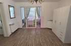 Apartament cu 2 camere, spatiu comercial – Campina, central