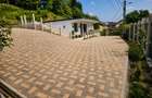 Casă de vânzare cu 1100 mp teren in proprietate- liniște și natură în orașul Gur - 1