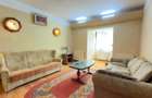 Acces rapid la facultati, Apartament 3 camere, decomandat 500 € - 3