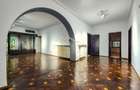 Apt. parter Piața Romană | 5 camere | Curte | 8 Locuri de Parcare - 4