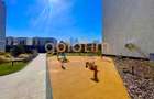 NOU/ FIRST RENT/ SCOALA AMERICANA - 39