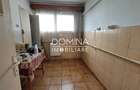 Vânzare apartament 3 camere, situat în Târgu Jiu, strada G-ral Christian Tell - 6