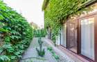 Vila in zona Strand, cu 7 camere , 2 garaje, curte de 200 mp - 17
