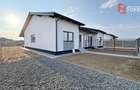Duplex de vanzare, 3 camere pe parter + pod - Mosnita Veche - 1