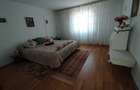 Casa mare +teren > 2000 m2     8dorm+ 3 bai - 12
