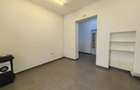 Spatiu comercial 25 mp central la doar 200 euro - 5