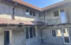 Casă spațioasă într-o zonă liniștită – curte amenajată cu filigorie, piscină. - 20