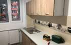 Inchiriez apartament 3 camere - 4