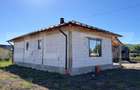 Casa de vanzare, 111 mp, 800 mp de teren, zona Chintelnic