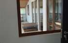 Vila de vanzare cu acces la padurea Izvorani in spatele casei si aproape de cent - 17