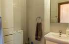 Apartament de 3 camere, la 10 minute de mers pe jos de Piața Unirii.