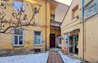 Centrul Istoric, str. Republicii, 1 camera, beci, destinatie birou, comision 0% - 6