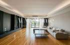 Apartament foarte spatios cu 3 camere, 2 terase, vedere la parc, parcare, paza - 1
