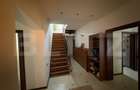Casă de vânzare – 7 camere +teren 820 mp - Păulești - 7